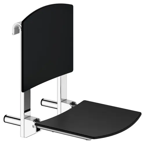 Schwenkbarer Duschsitz mit schwarzem Sitz und Rückenlehne, montiert an einem stabilen, verchromten Gestell. Ideal für barrierefreies Badezimmer.